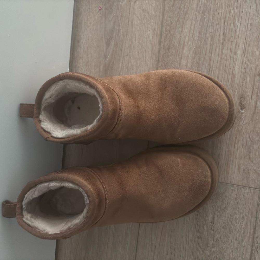 Ugg platform boots